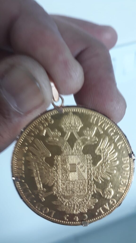 Loja que compra ouro na República 2