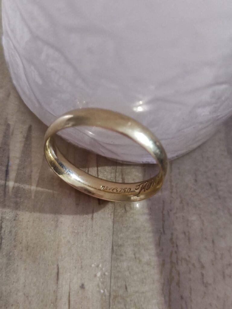 Vendo aliança 18k na Consolação 1